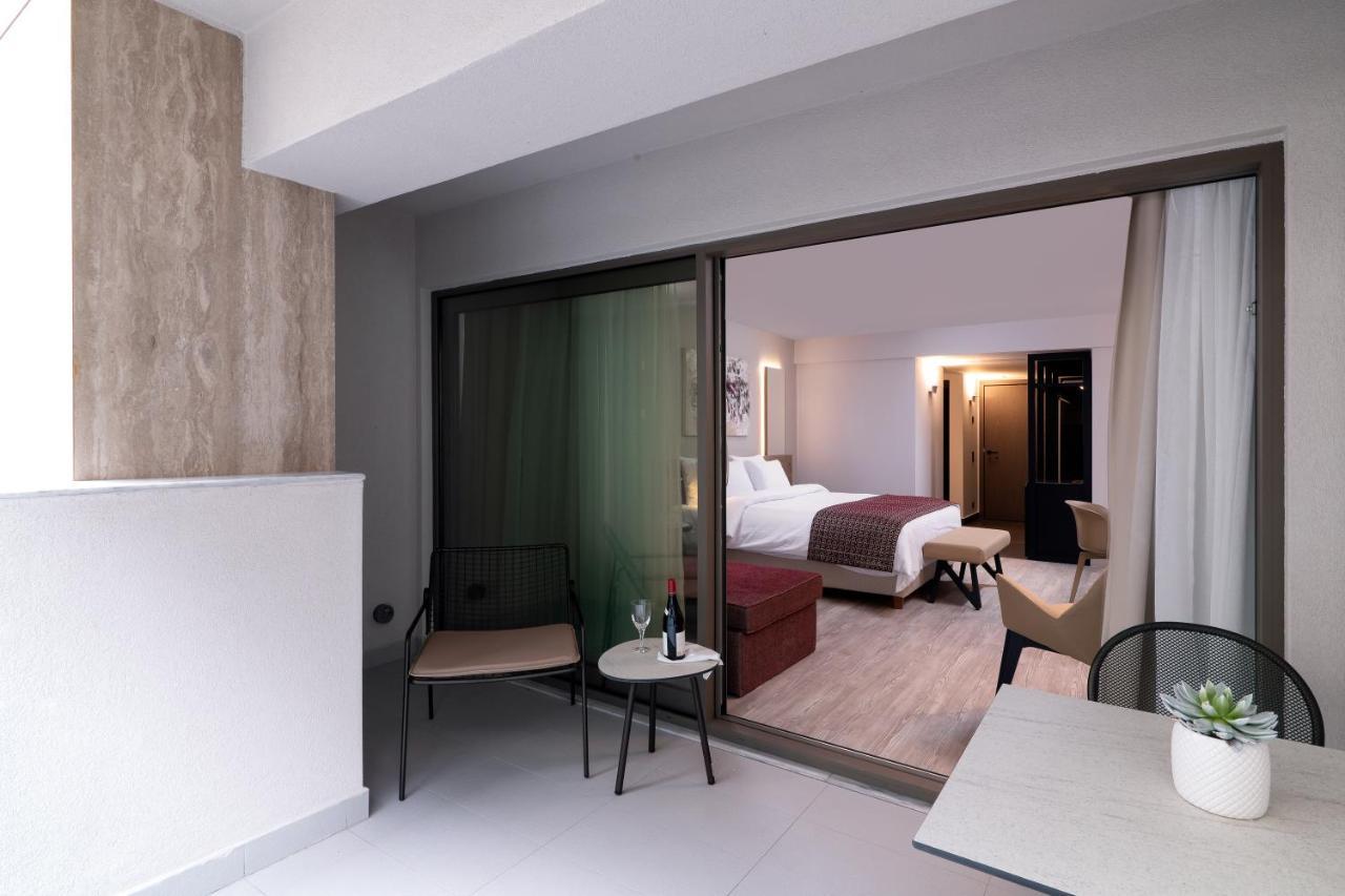 S Hotel Boutique Thessaloníki Eksteriør billede Deluxe Room with Balcony