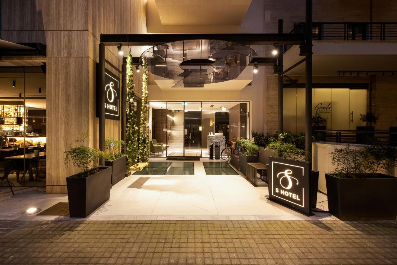 S Hotel Boutique Thessaloníki Eksteriør billede Entrance of 25hours Hotel